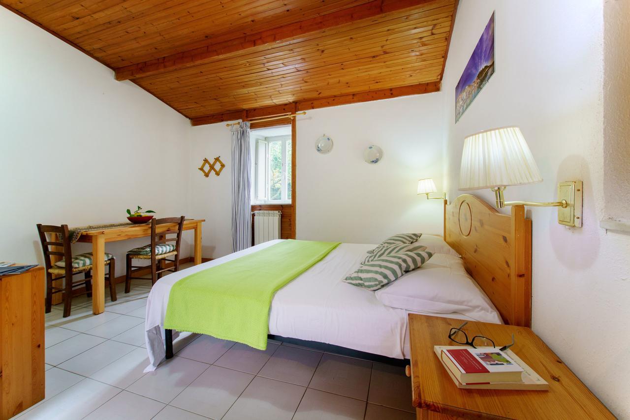 La Rosa Dei Venti Aparthotel Procida Buitenkant foto